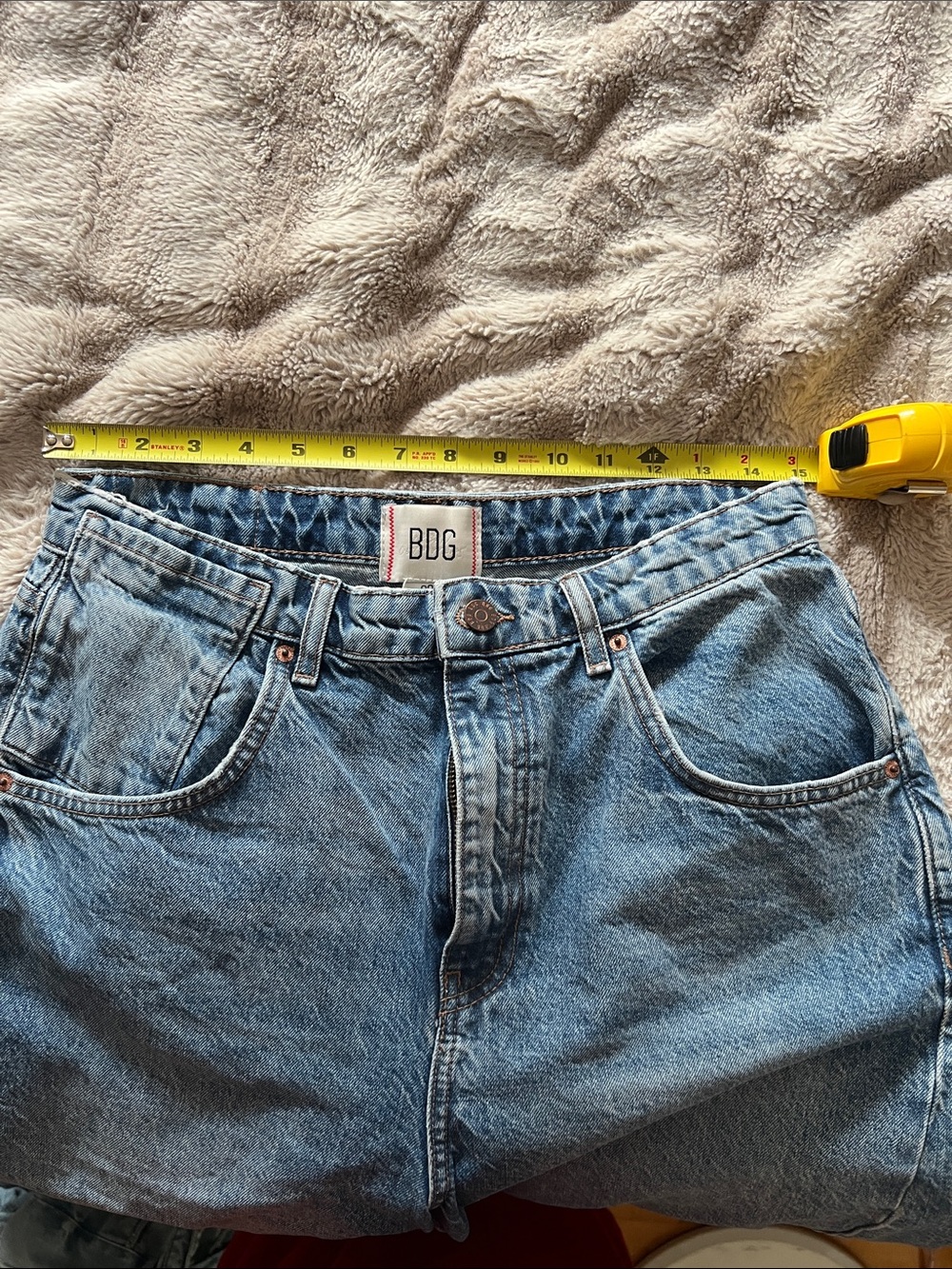 BDG Wide-Leg Denim Bermuda Shorts in Blue Wash - Picture 7 of 8